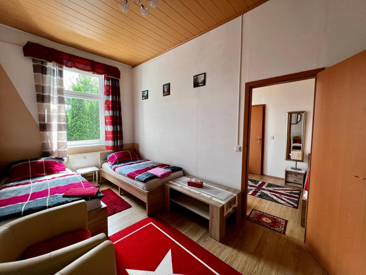 Abdalla Apartments Knittelfeld Exteriör bild